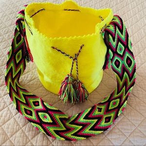 Wayuu Mochila Bag Handmade in Colombia 100% Authentic Large NEW